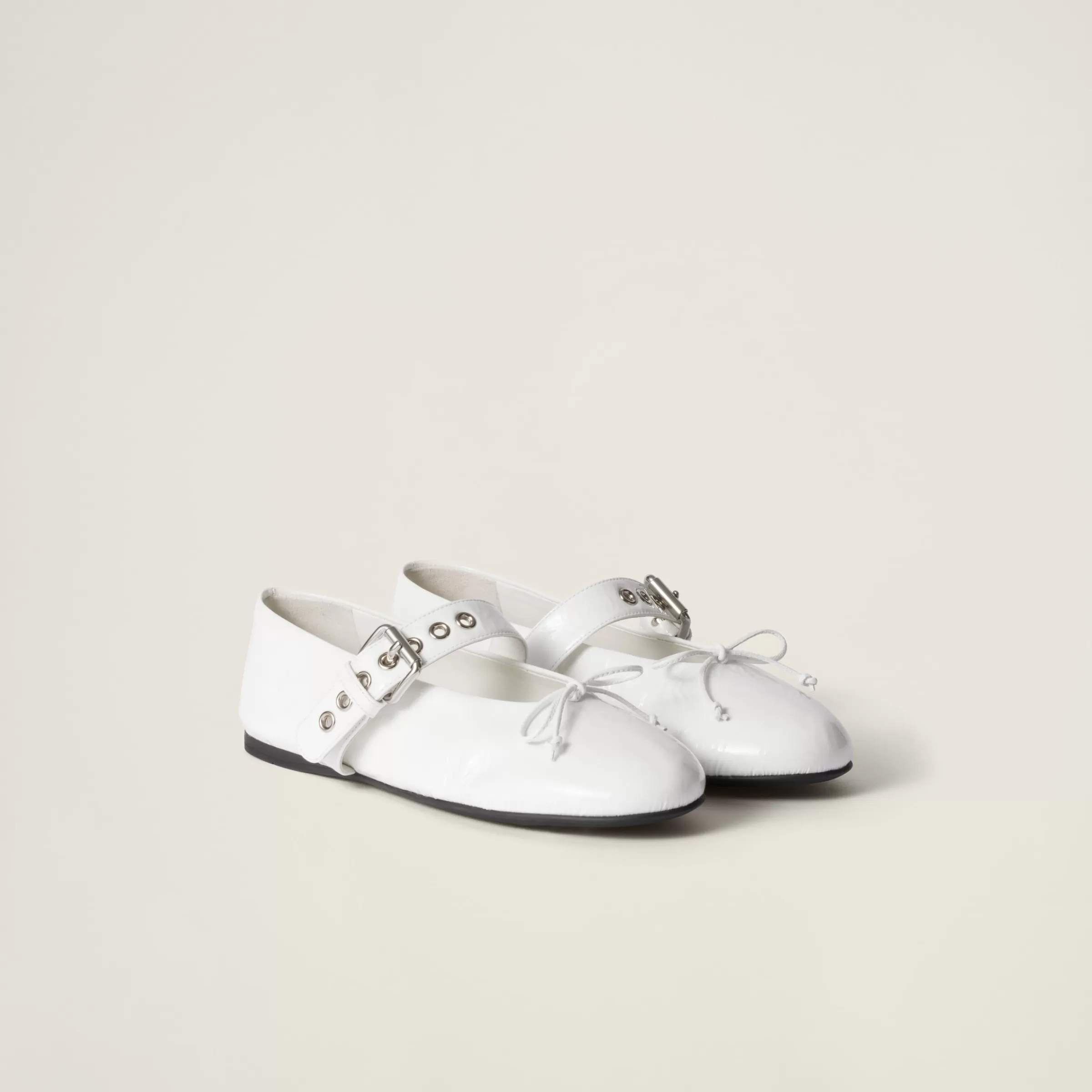 Miu Miu Ballerine in naplak Bianco Fashion