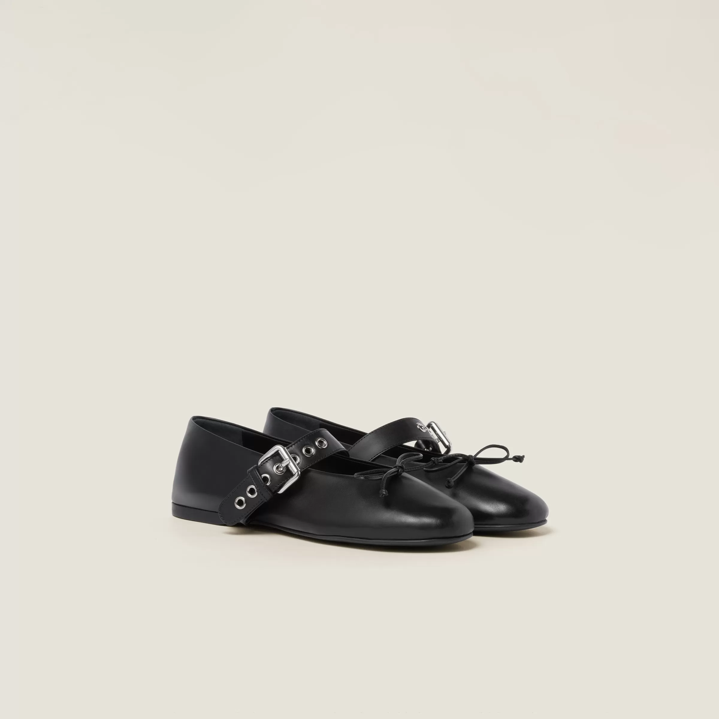 Miu Miu Ballerine in pelle Nero Outlet