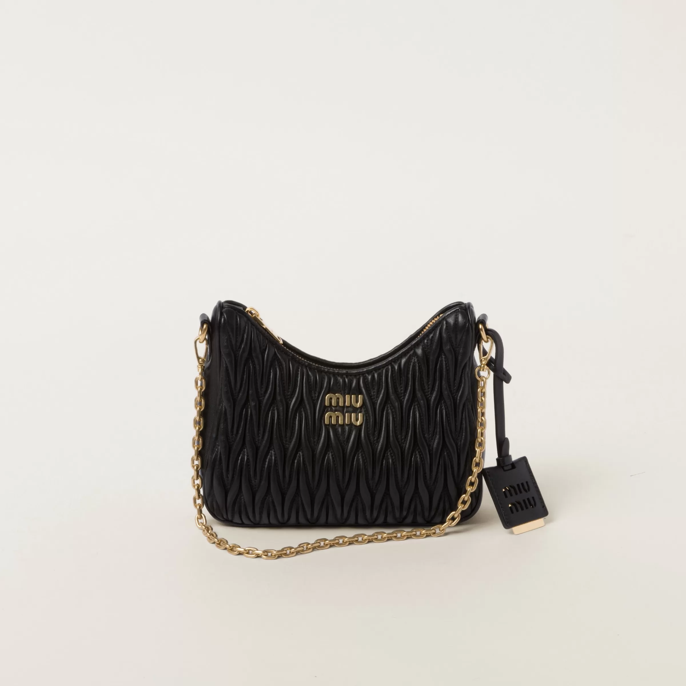 Miu Miu Borsa a spalla in nappa matelassé Nero Clearance