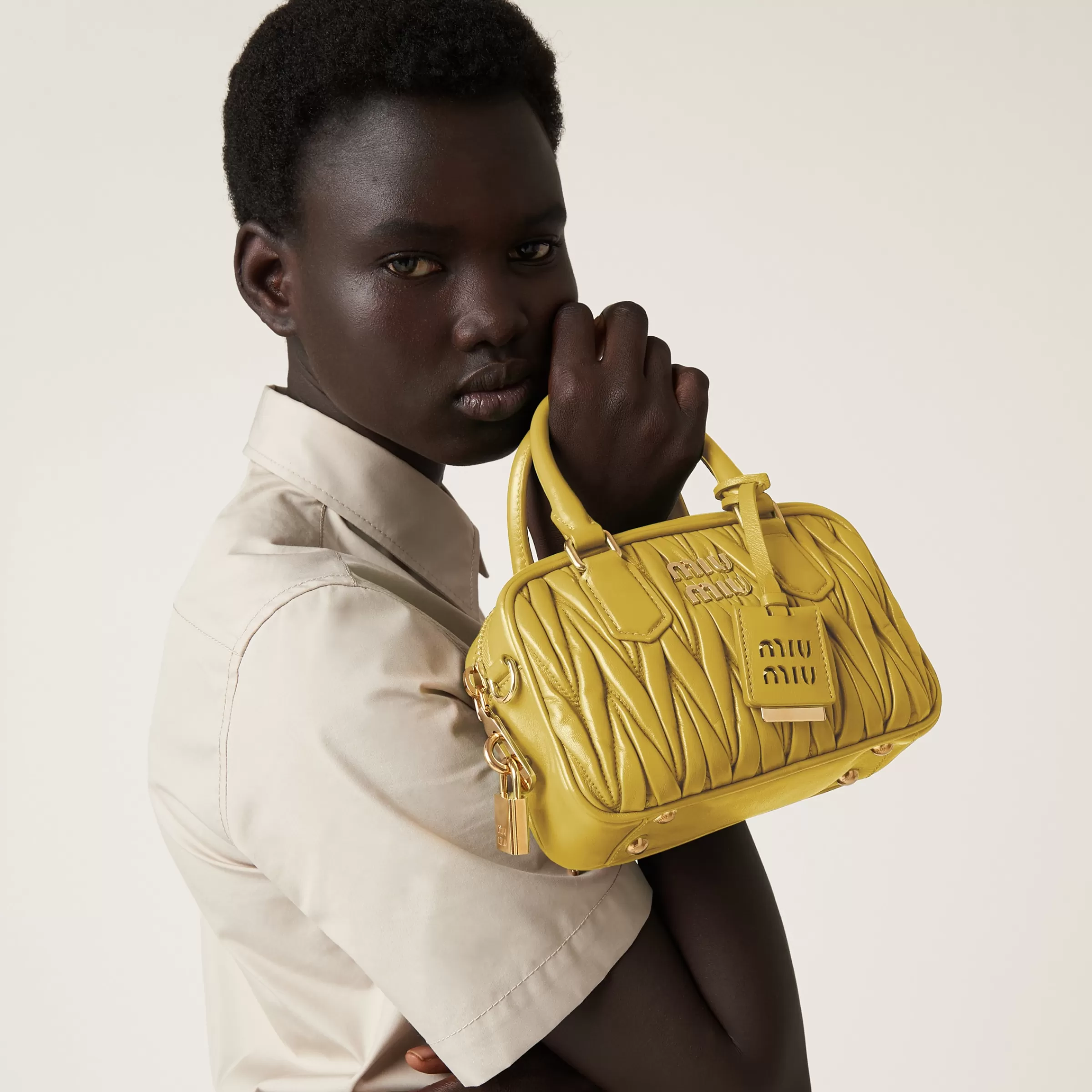 Miu Miu Borsa Arcadie in nappa matelassé Ananas Store