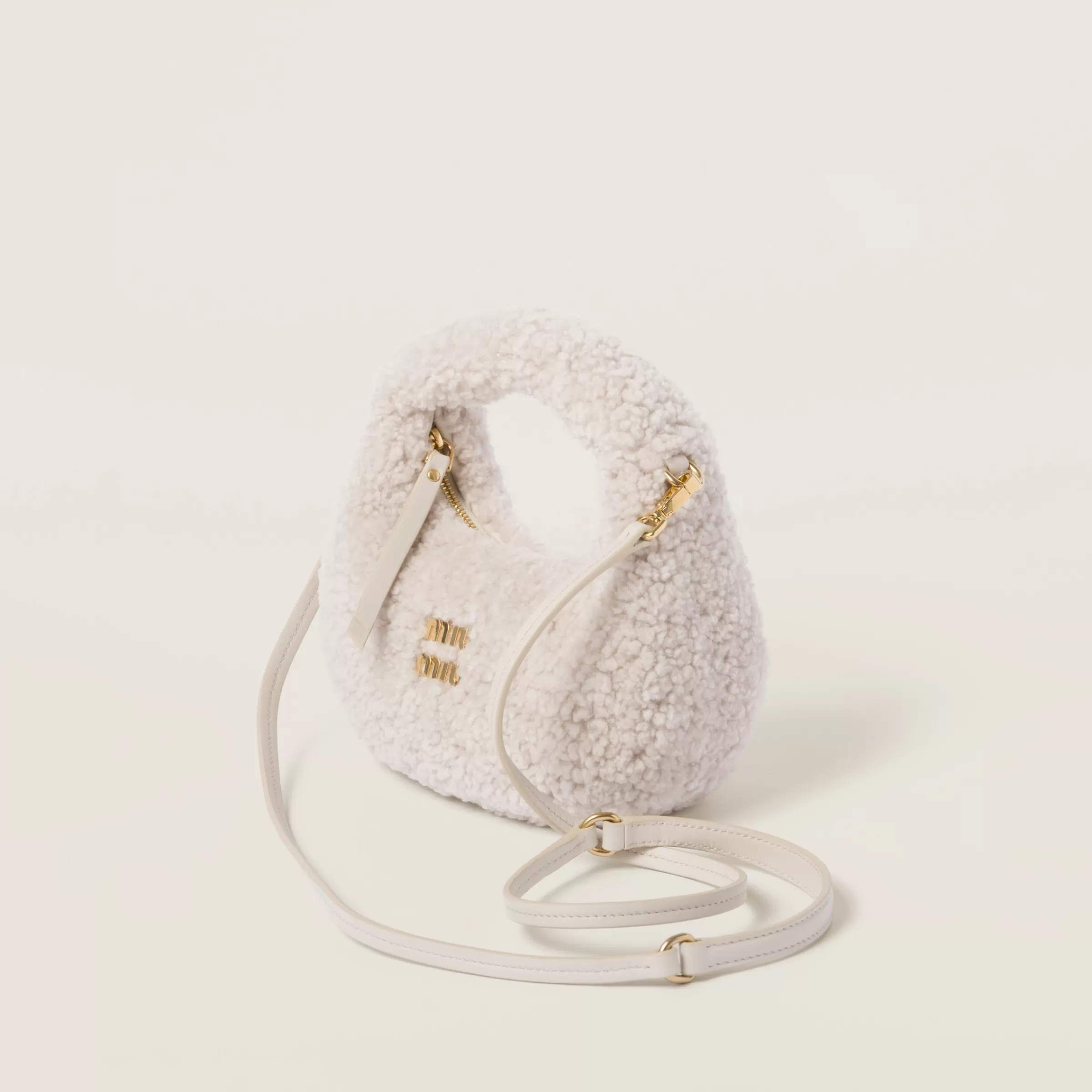 Miu Miu Borsa hobo Wander in montone con dettagli in pelle Avorio Cheap