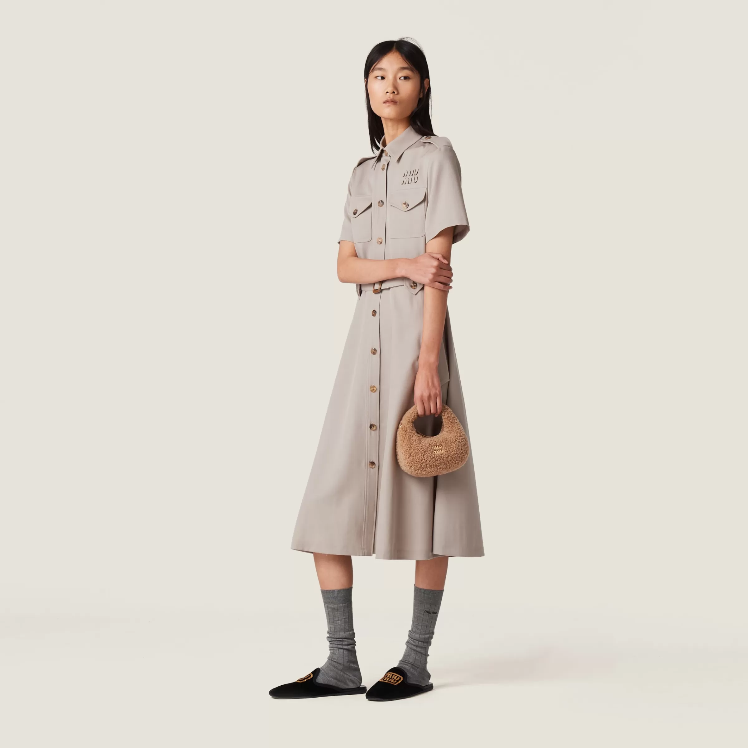 Miu Miu Borsa hobo Wander in montone con dettagli in pelle Caramello Best Sale