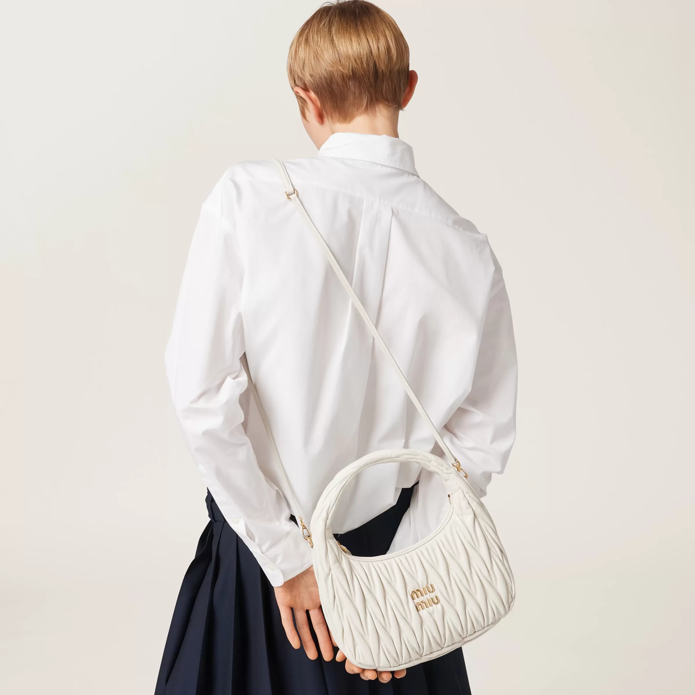 Miu Miu Borsa hobo Wander in nappa matelassé Bianco Online