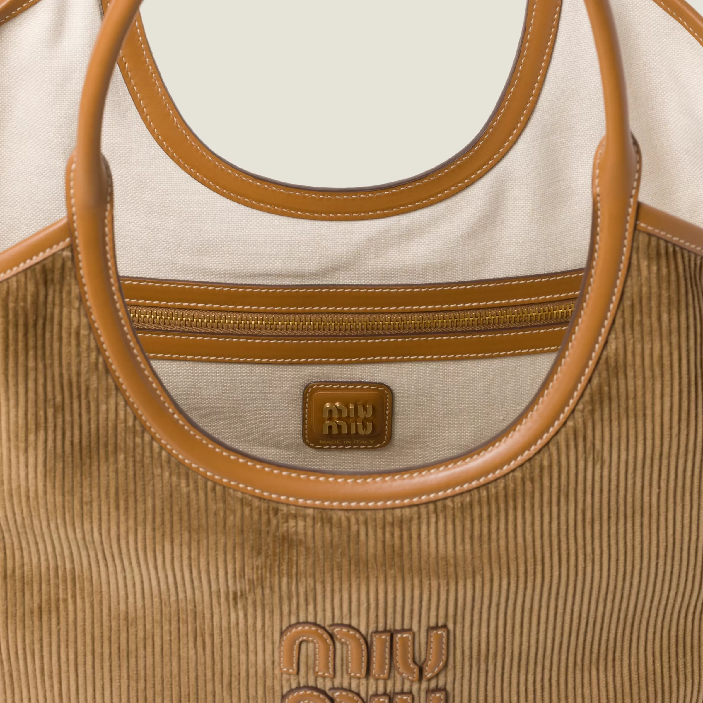 Miu Miu Borsa shopping IVY in velluto a coste Cannella Flash Sale