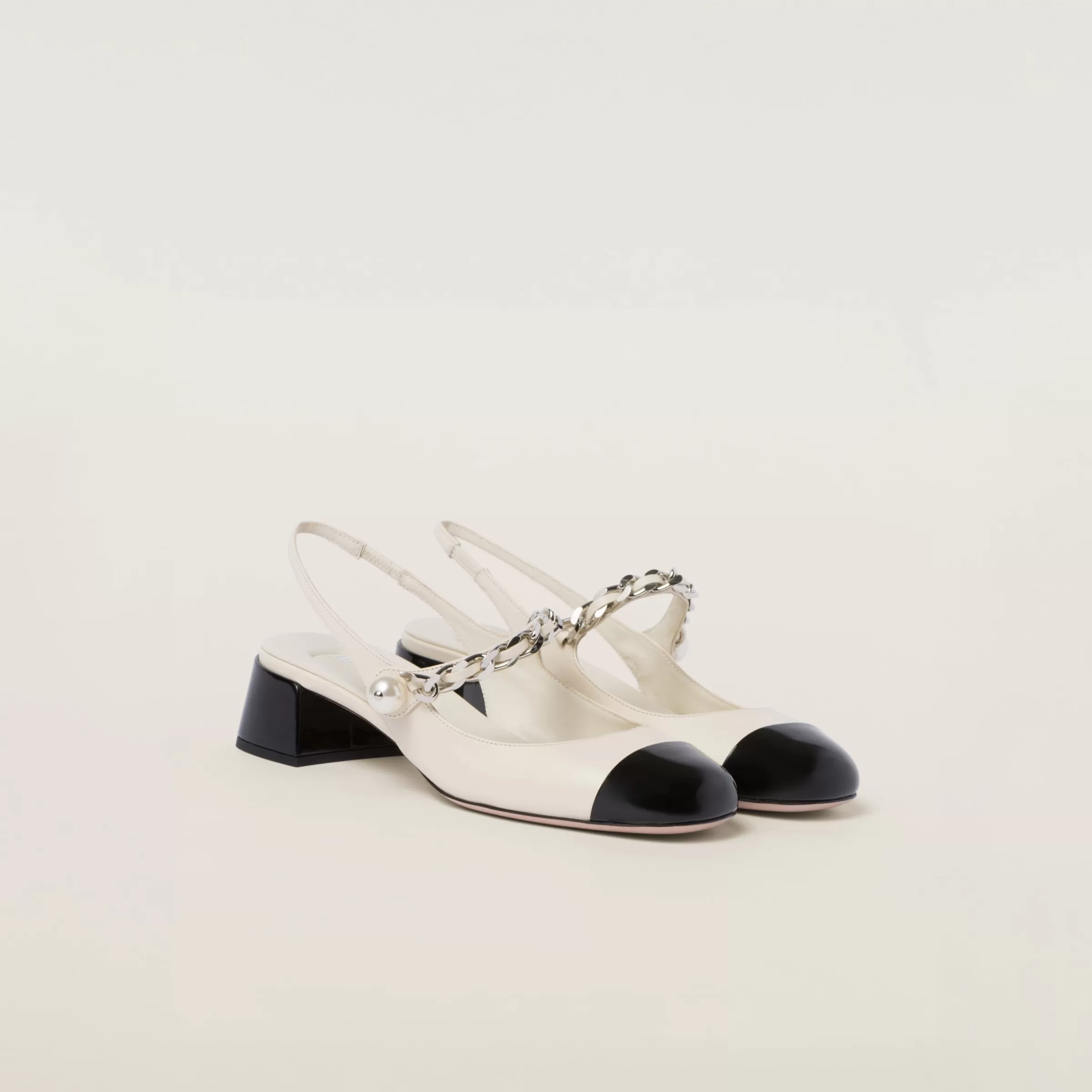 Miu Miu Décolleté slingback in pelle e vernice Avorio/Nero Best Sale