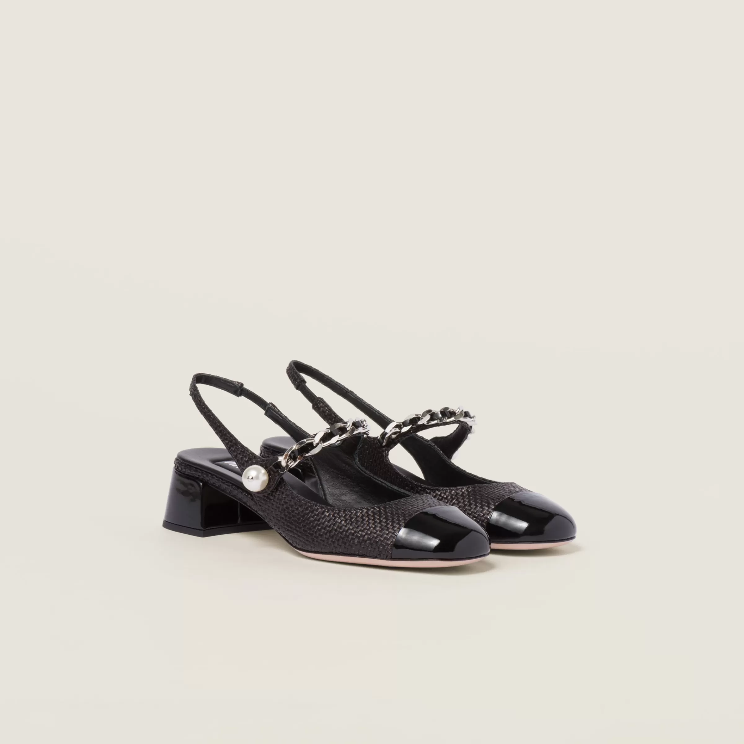 Miu Miu Décolleté slingback in rafia e vernice Nero Discount