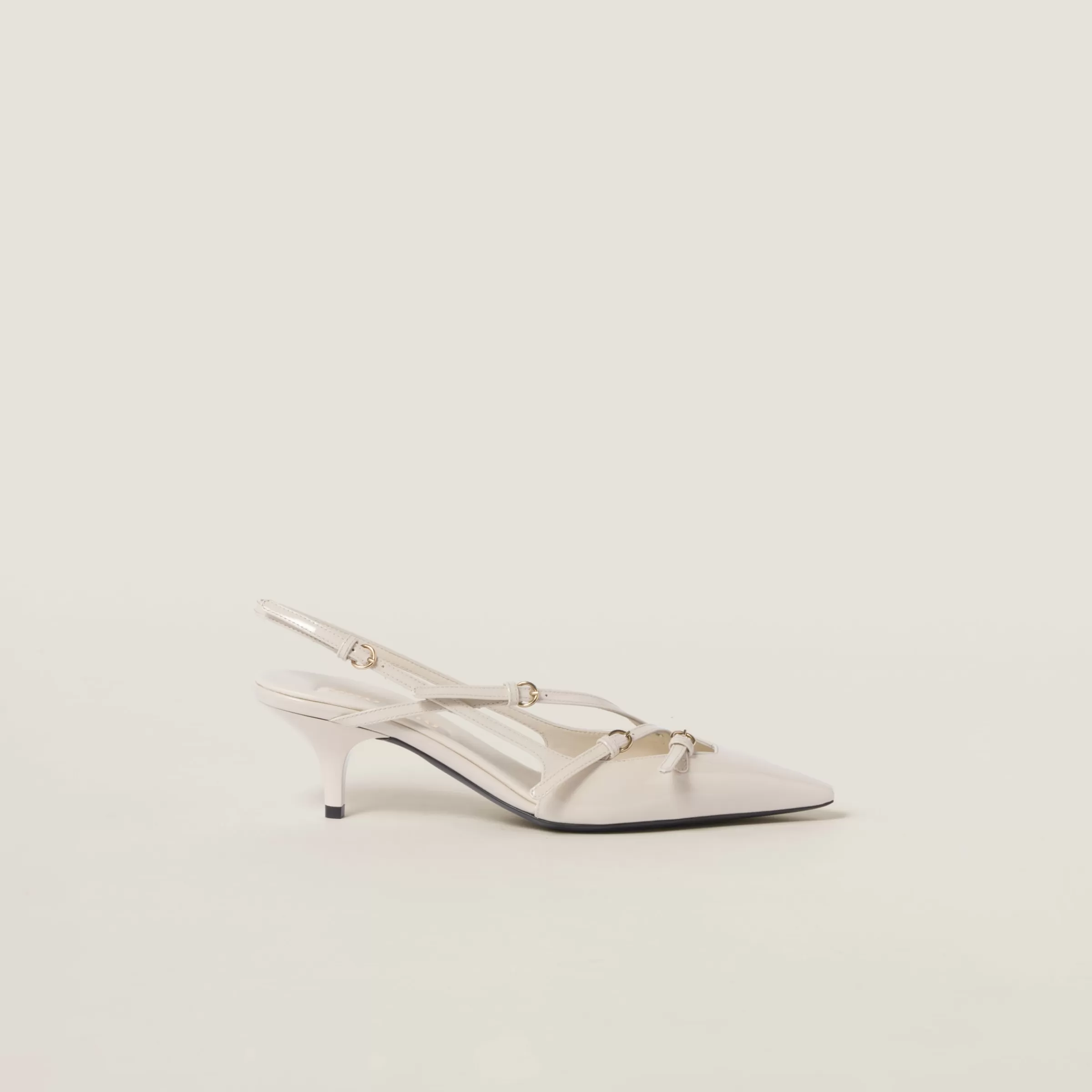 Miu Miu Décolleté slingback in vernice con fibbie Avorio Online