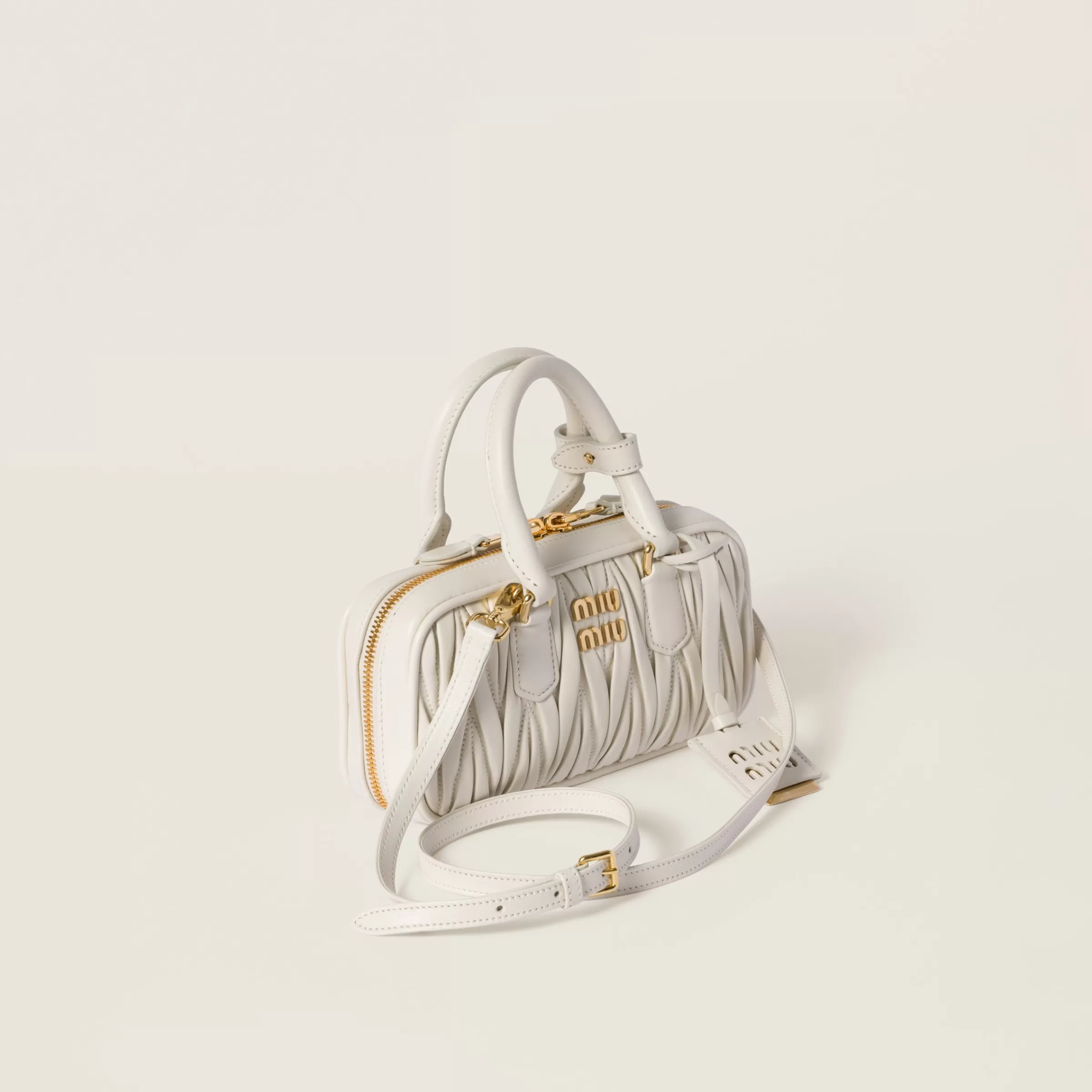 Miu Miu Mini borsa Arcadie in nappa matelassé Bianco Cheap