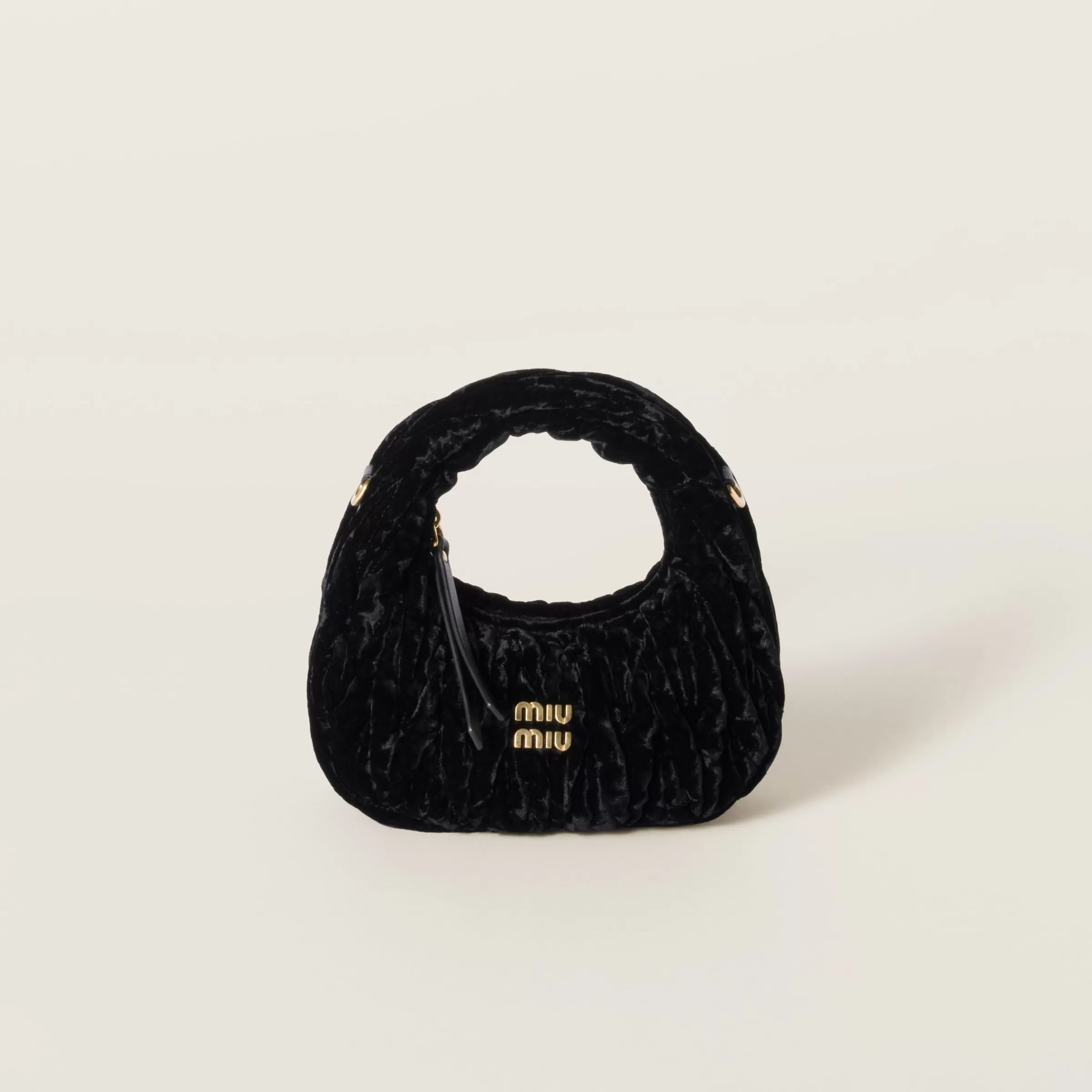 Miu Miu Mini borsa hobo Wander in velluto Nero Online