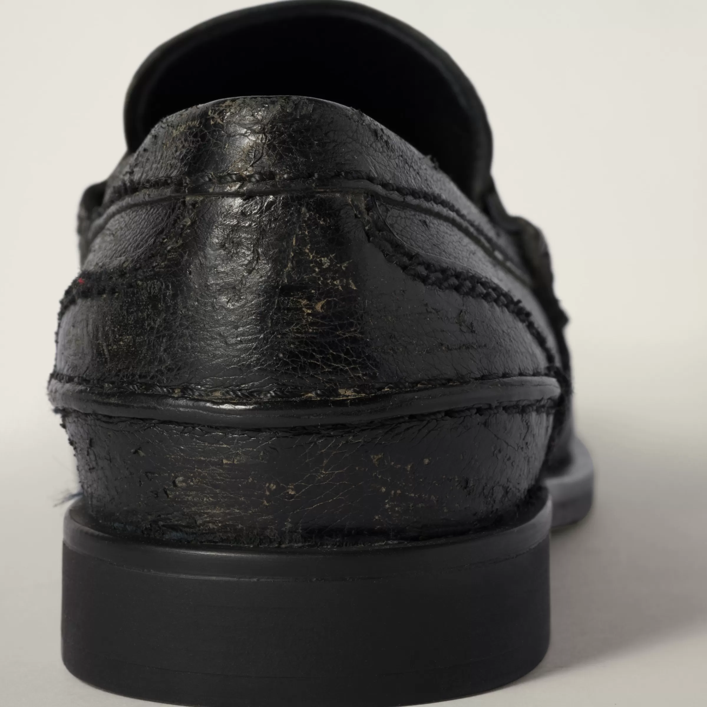 Miu Miu Mocassini in pelle effetto vintage Nero Cheap