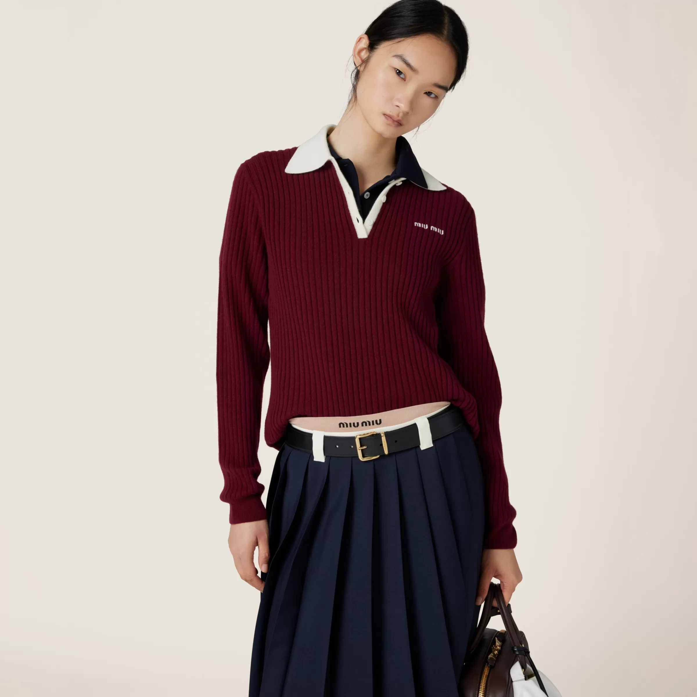 Miu Miu Polo in cashmere a coste Amaranto/Naturale Outlet