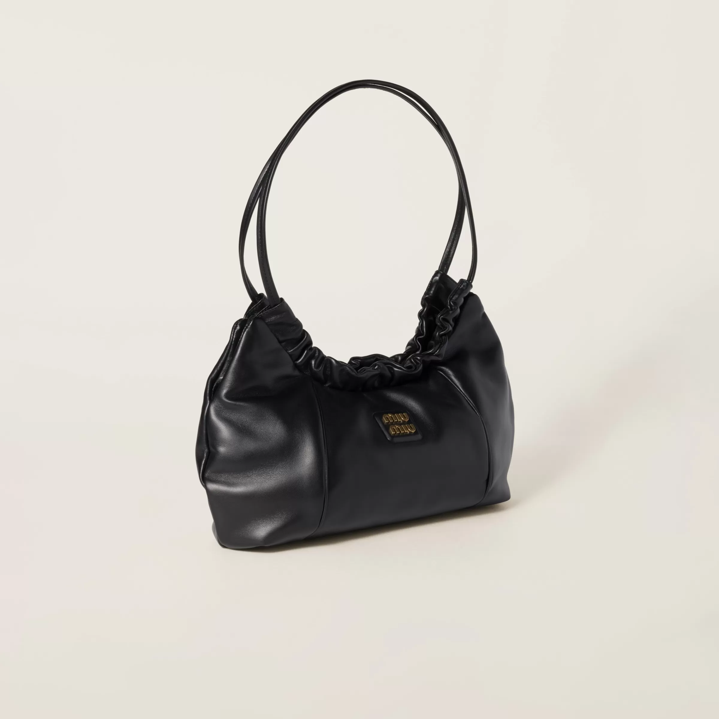 Miu Miu Sacca in nappa con logo Nero Hot