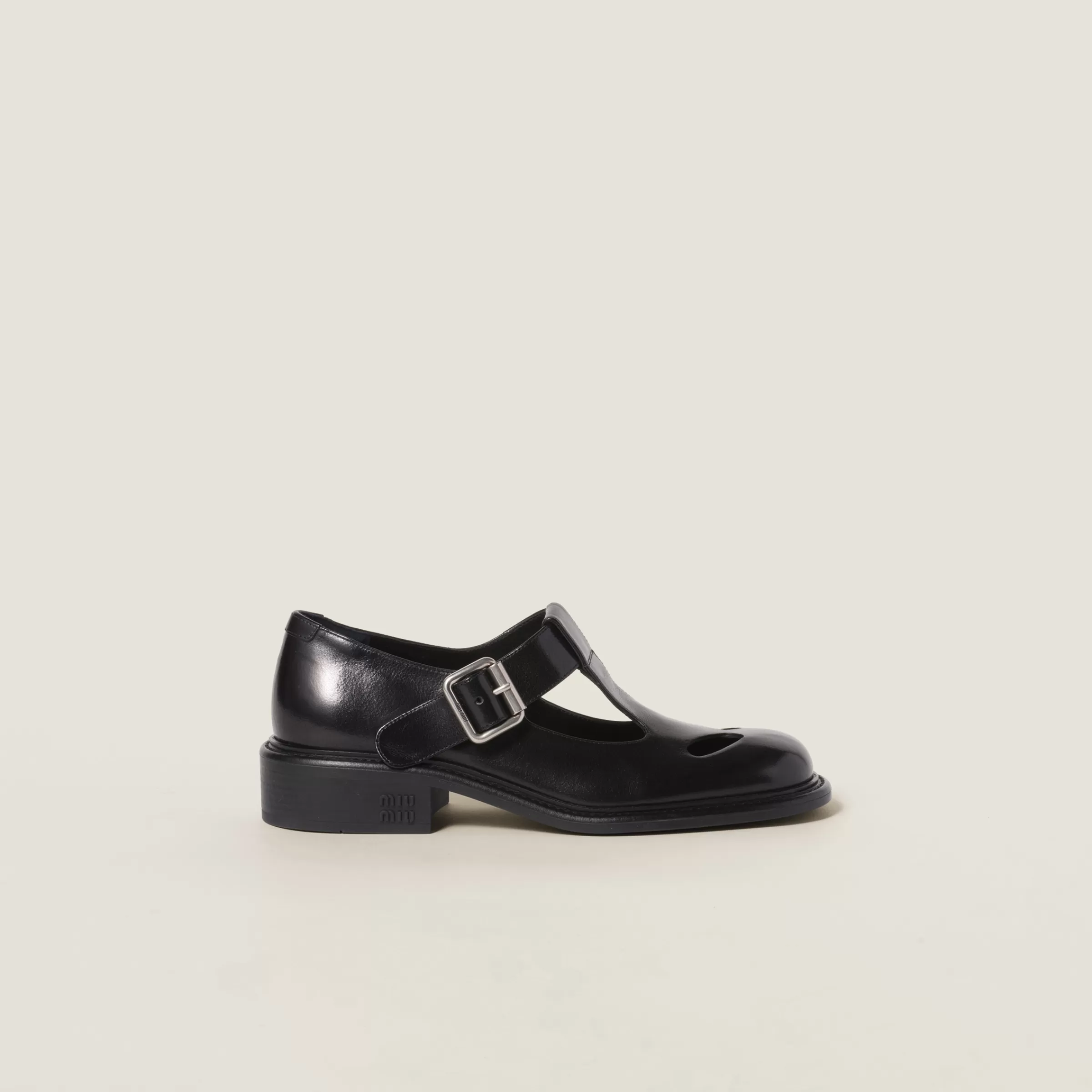 Miu Miu Scarpe t-bar in pelle Nero Clearance