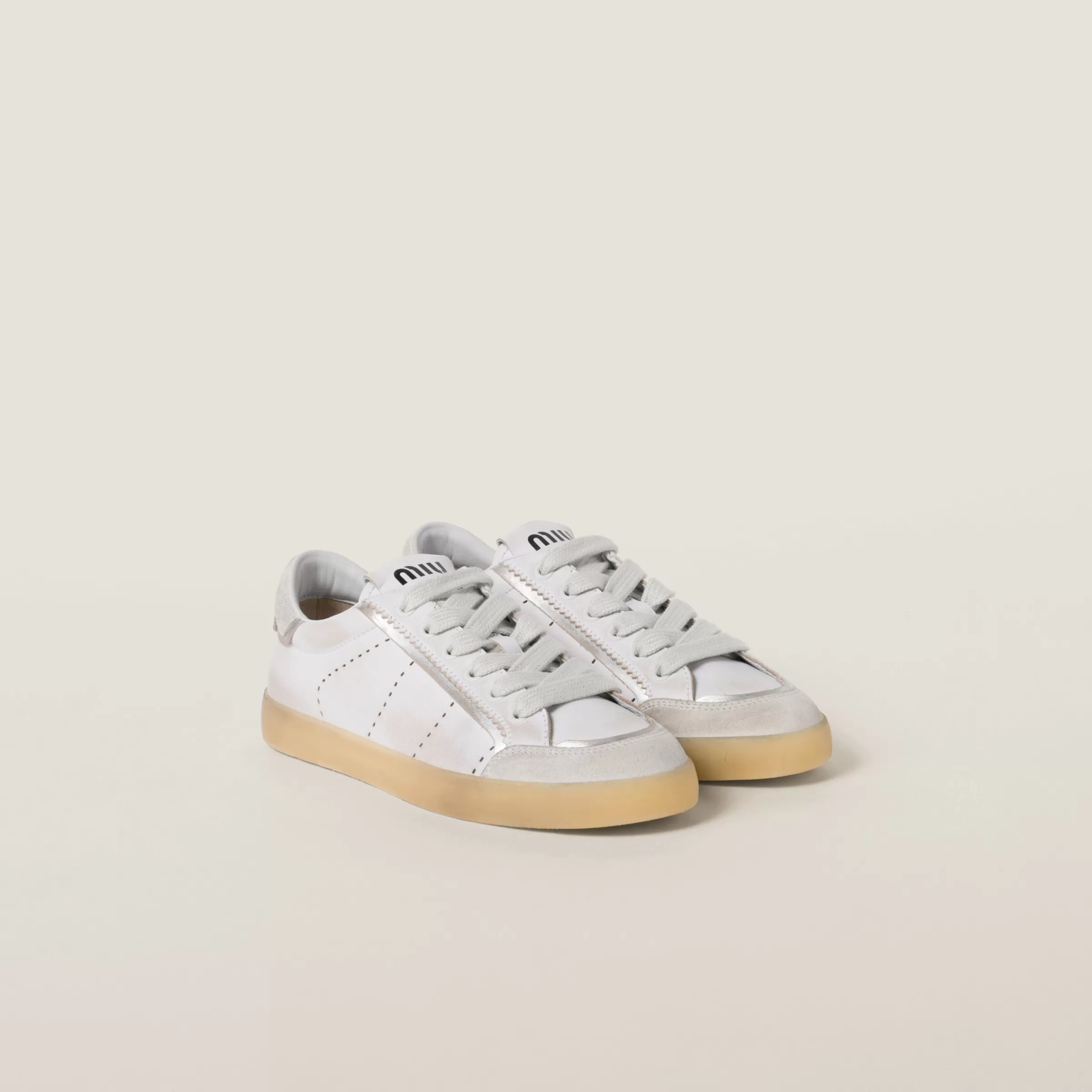 Miu Miu Sneakers in pelle decolorata Bianco New