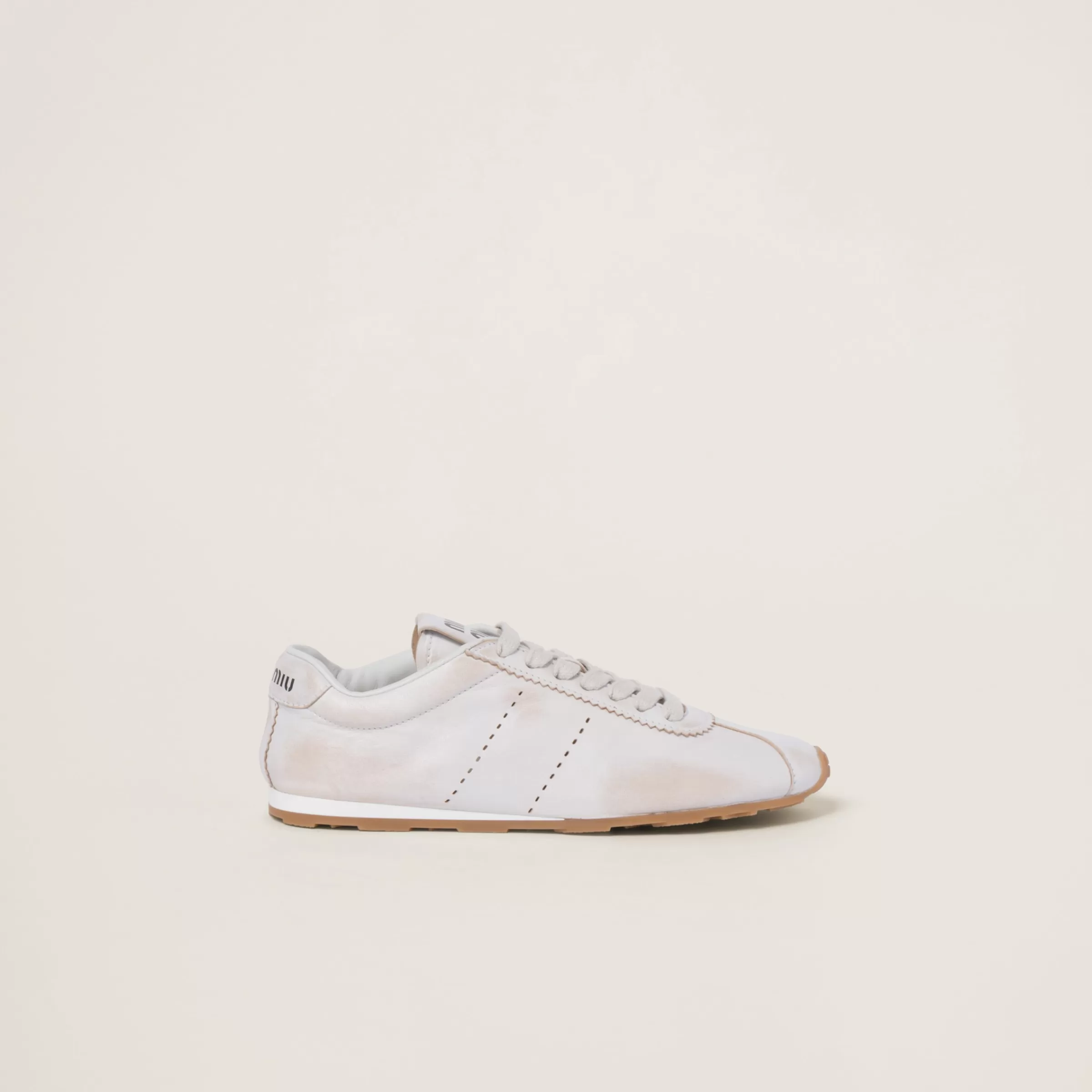 Miu Miu Sneakers Plume in nappa decolorata Bianco Flash Sale