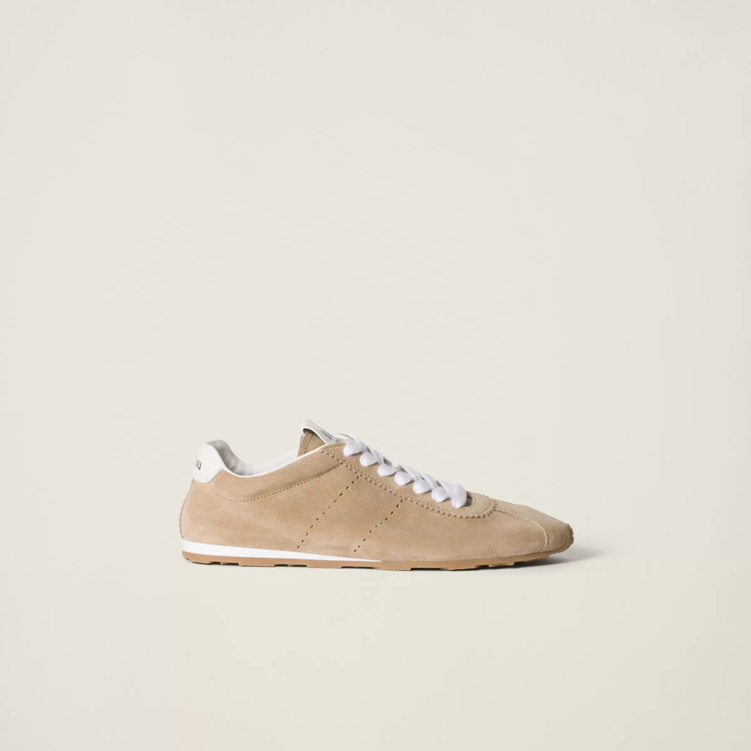 Miu Miu Sneakers Plume in pelle scamosciata Deserto Clearance