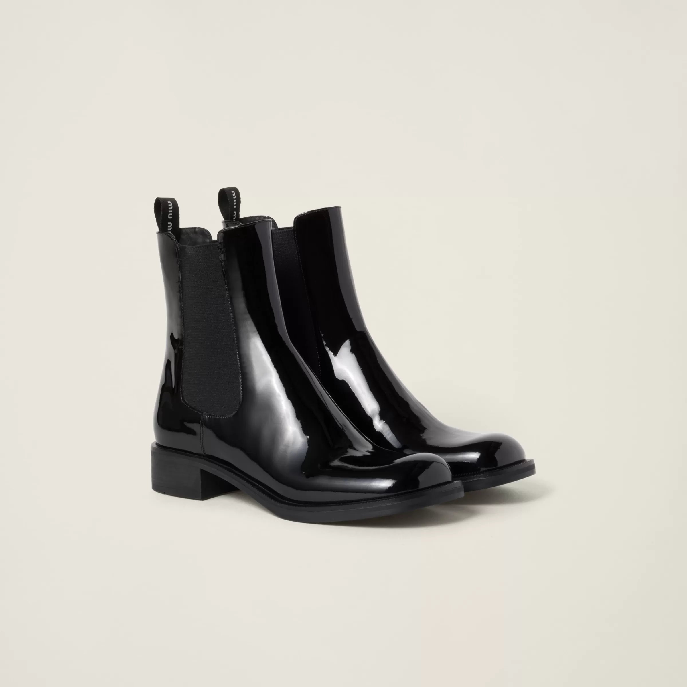 Miu Miu Tronchetti in vernice Nero Cheap